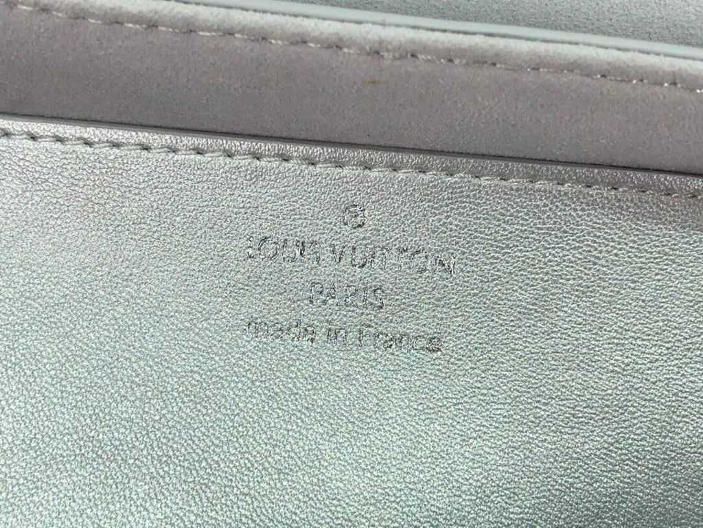 LV M59031 Louis Vuitton Twist PM High End Leathers
