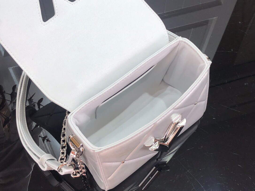 LV M59031 Louis Vuitton Twist PM High End Leathers - Default Title - View 9