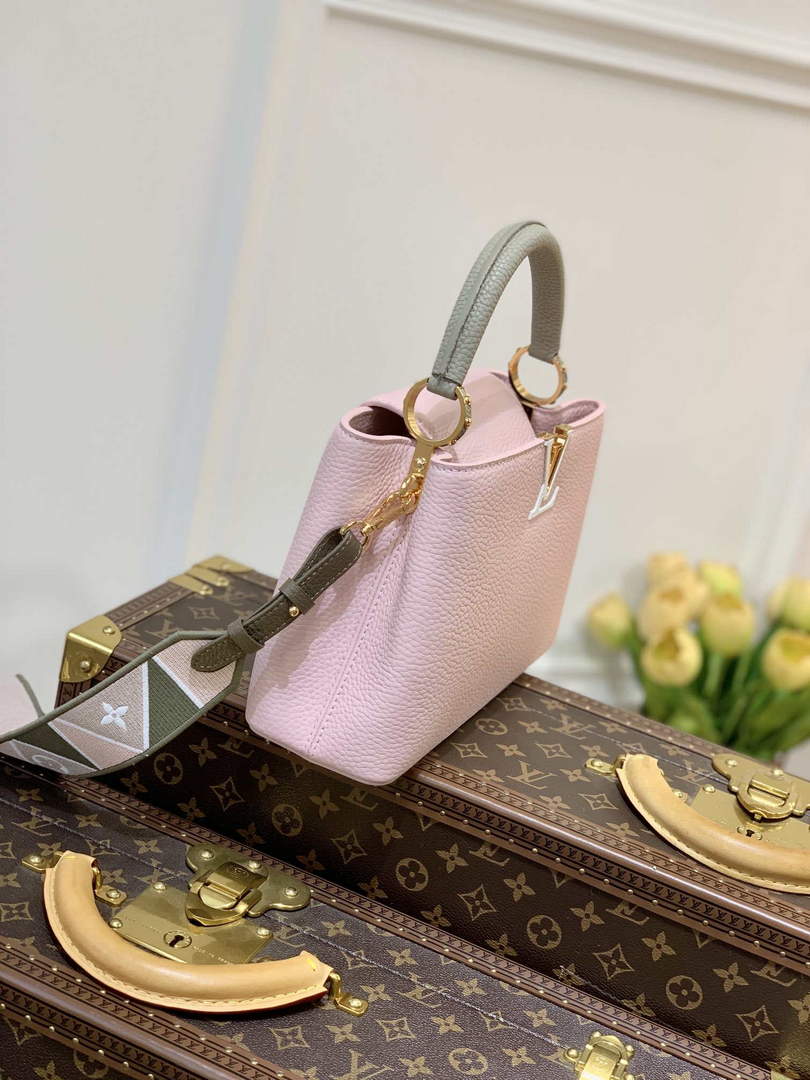 LV M59061 Louis Vuitton Capucines BB Handbag Rose Beige - Default Title - View 3