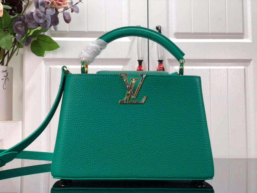 LV M59066 Louis Vuitton Capucines BB Handbag Green - Default Title - View 1