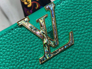 LV M59066 Louis Vuitton Capucines BB Handbag Green - Default Title - View 5