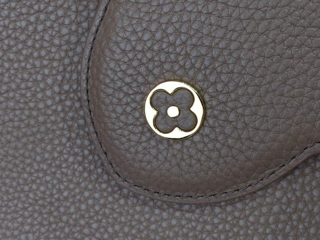 LV M59066 Louis Vuitton Capucines BB Handbag Light Brown - Default Title - View 6