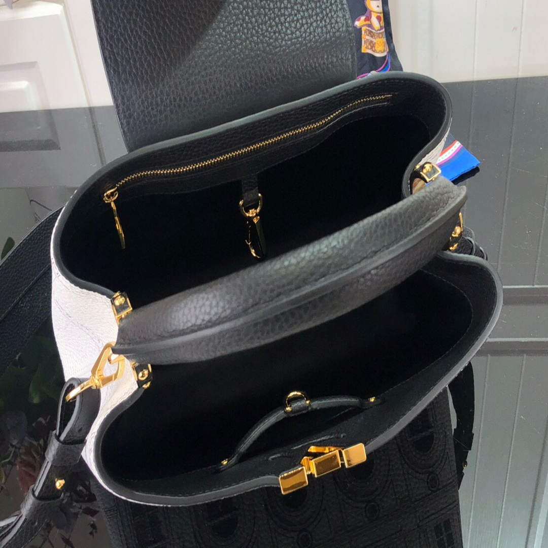 LV M59119 Louis Vuitton Capucines BB Handbag - Default Title - View 9