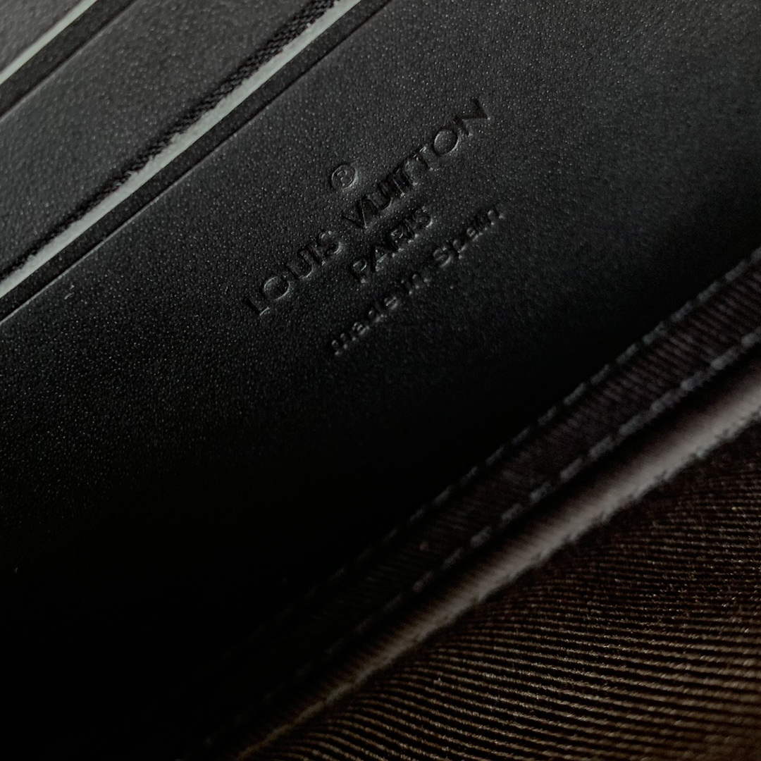 LV M59161 Louis Vuitton Alpha Wearable Wallet Black - Default Title - View 9