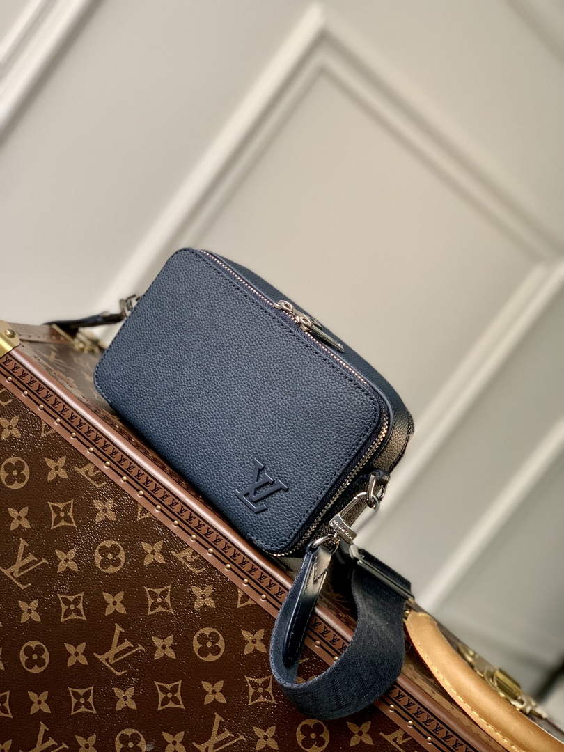LV M59161 Louis Vuitton Alpha Wearable Wallet Blue - Default Title - View 1