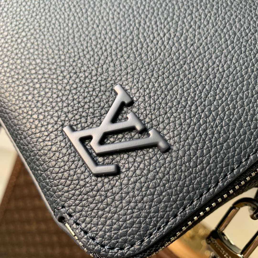 LV M59161 Louis Vuitton Alpha Wearable Wallet Blue - Default Title - View 3