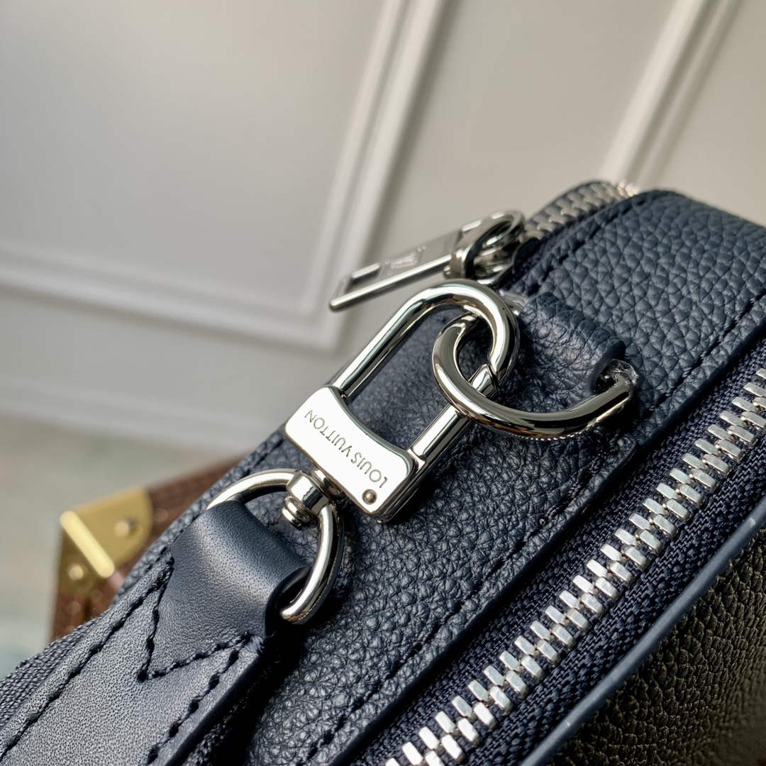 LV M59161 Louis Vuitton Alpha Wearable Wallet Blue