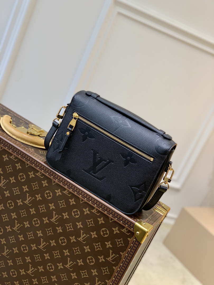 LV M59211 Louis Vuitton Empreinte Pochette Metis M41487 Black