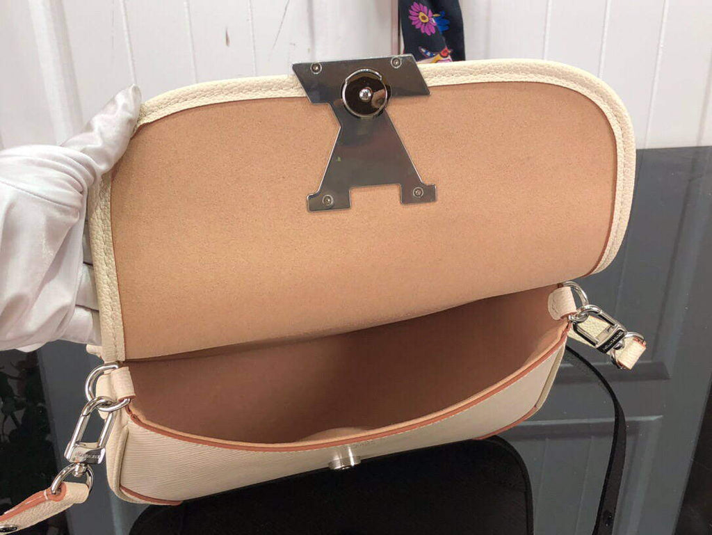 LV M59457 Louis Vuitton Buci Crossbody Bag M59386 Quartz White