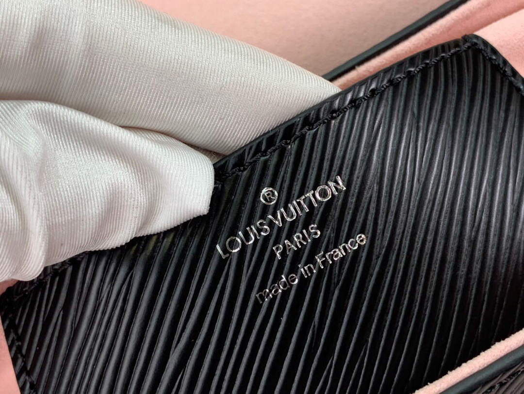 LV M59416 Louis Vuitton Twist MM Epi leather Handbag Black - Default Title - View 9