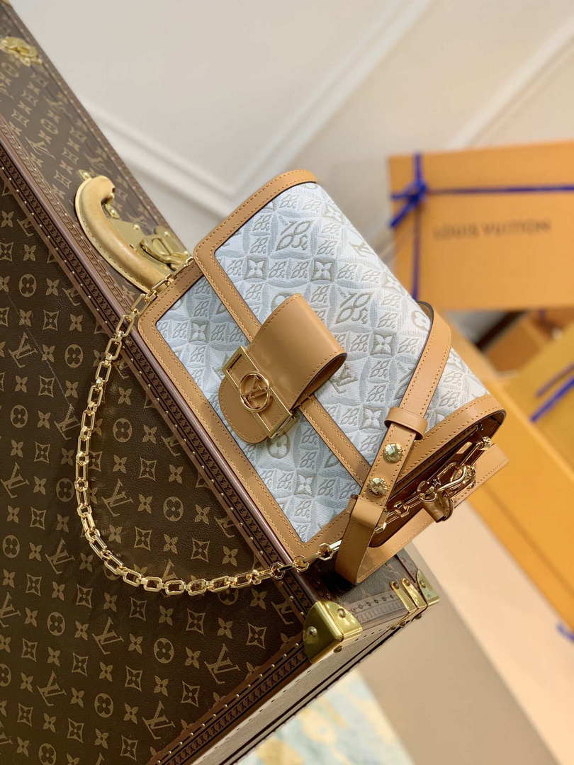 LV M59480 Louis Vuitton Dauphine Mini Bag Monogram White - Default Title - View 1