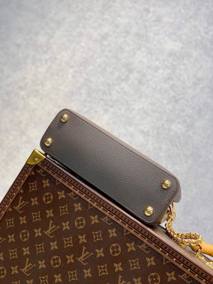 LV M59512 Louis Vuitton Capucines BB Bag Smokey Brown Green/Cr¨¨me/Pink - Default Title - View 4