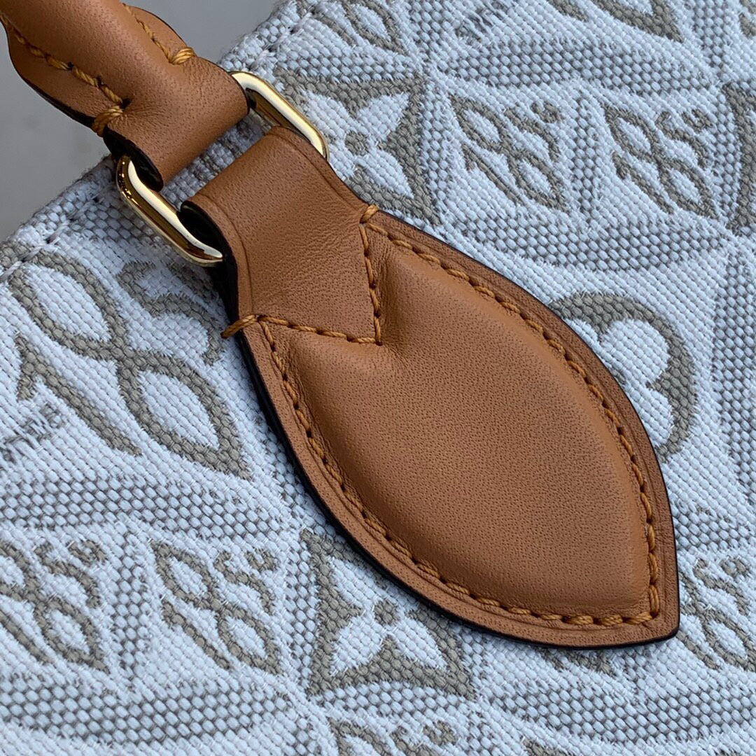 LV M59614 Louis Vuitton Onthego MM Tote Bag - Default Title - View 4