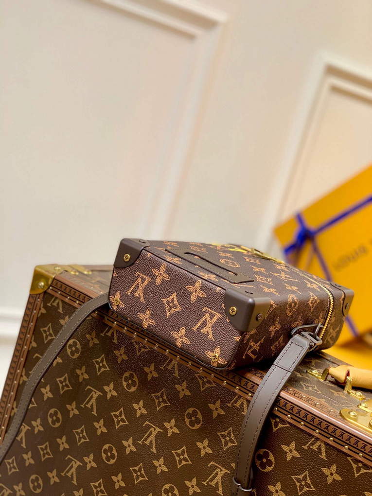 LV M59664 Louis Vuitton Vertical Box Trunk - Default Title - View 3