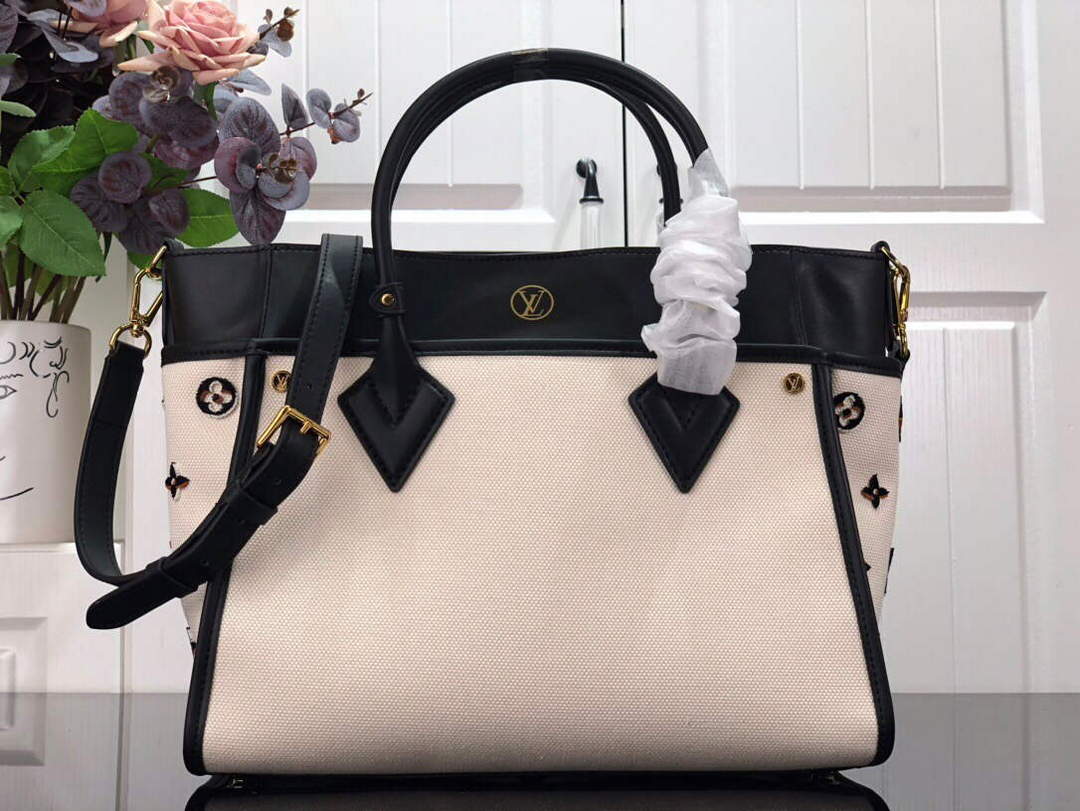 LV M59842 Louis Vuitton On My Side MM Tote Bag Black - Default Title - View 1