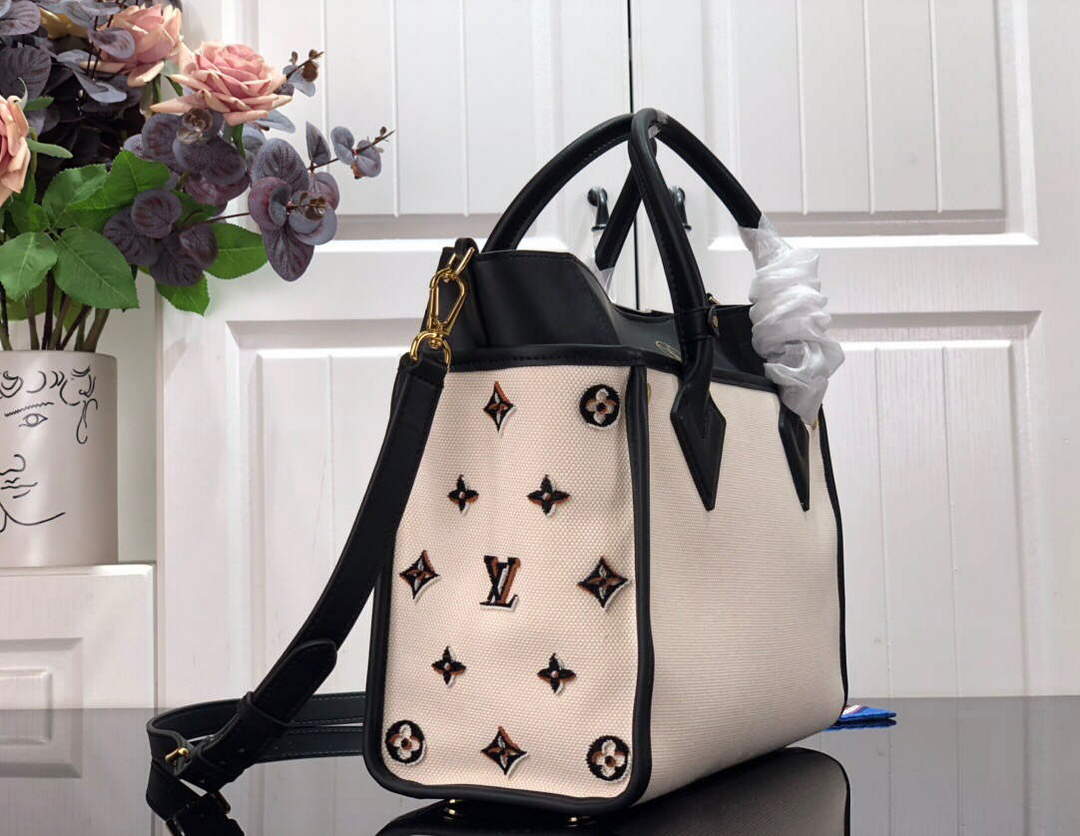 LV M59842 Louis Vuitton On My Side MM Tote Bag Black - Default Title - View 2