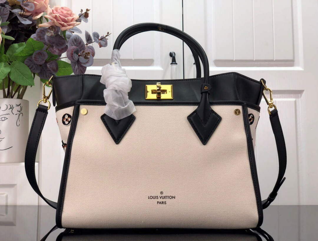 LV M59842 Louis Vuitton On My Side MM Tote Bag Black - Default Title - View 3