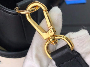 LV M59842 Louis Vuitton On My Side MM Tote Bag Black - Default Title - View 7