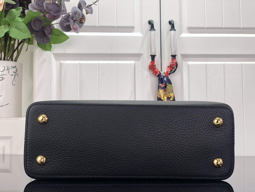 LV M59882 Louis Vuitton Capucines MM Handbag Black - Default Title - View 4