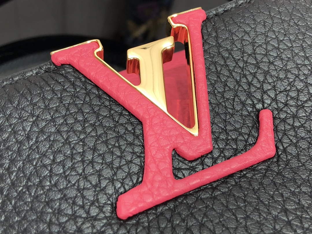 LV M59882 Louis Vuitton Capucines MM Handbag Black - Default Title - View 5