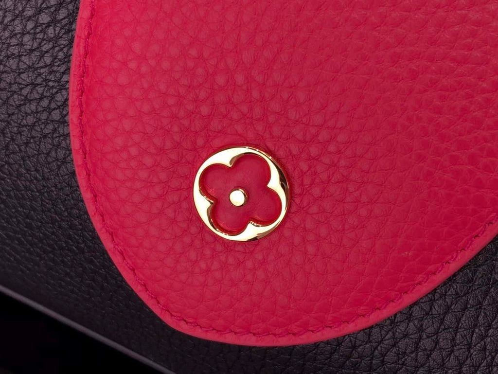 LV M59882 Louis Vuitton Capucines MM Handbag Black