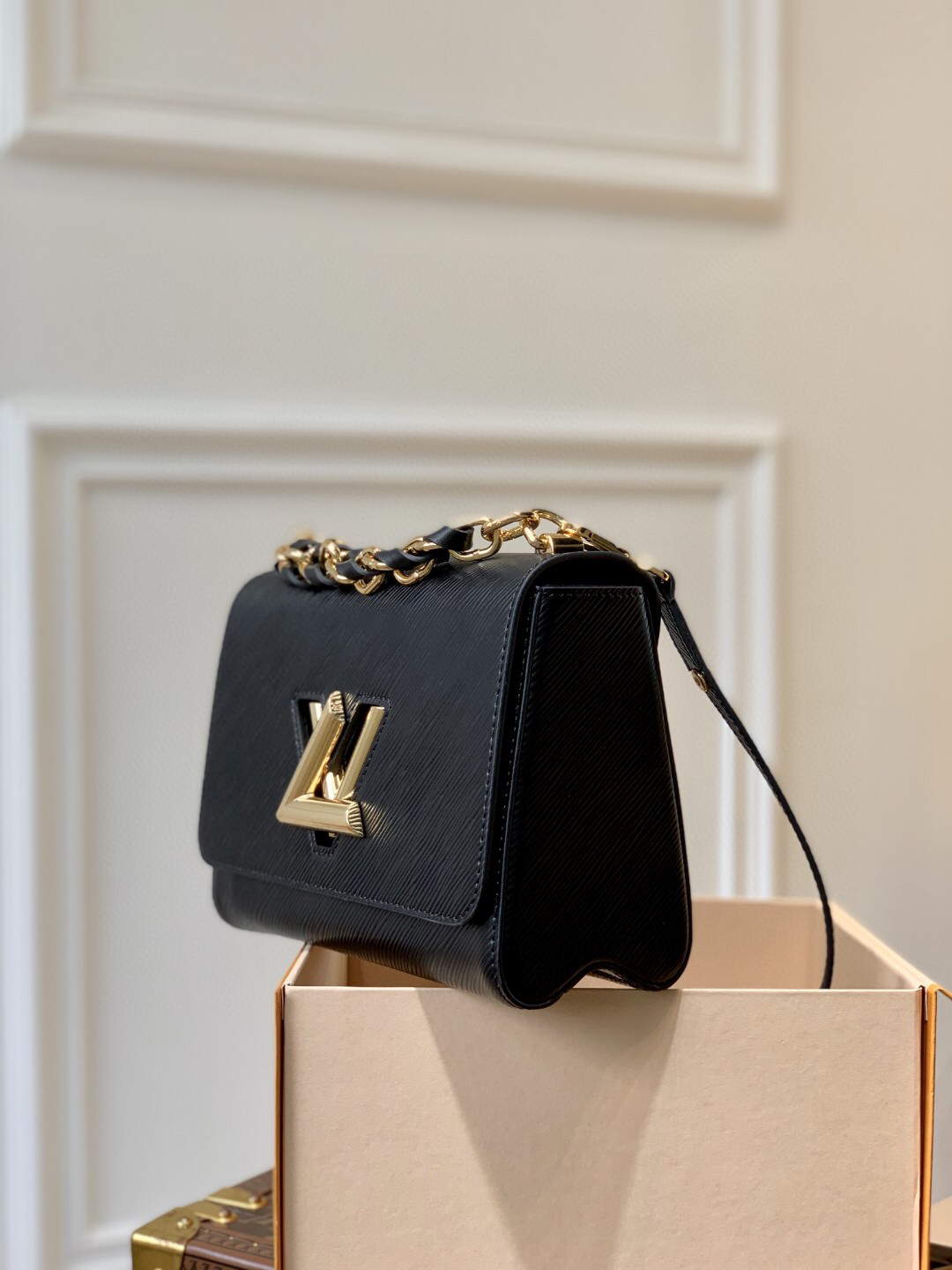 LV M59887 Louis Vuitton Twist MM EPI Leather Bag Black - Default Title - View 3