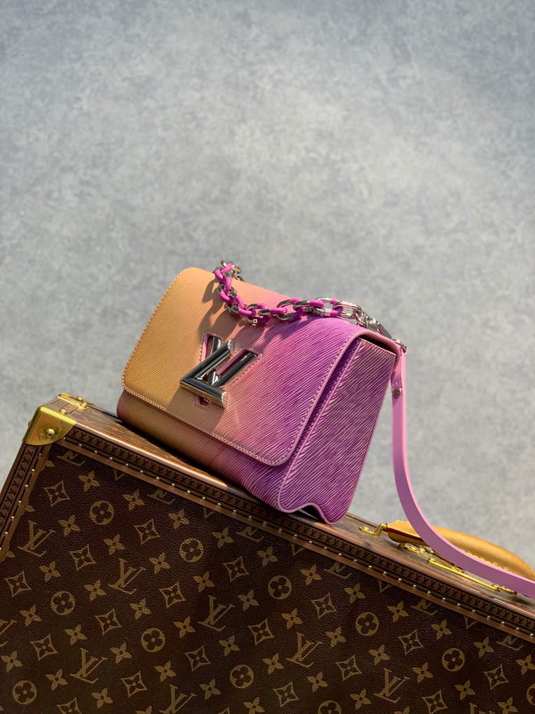 LV M59894 Louis Vuitton Twist MM Epi Grained Cowhide Leather - Default Title - View 3