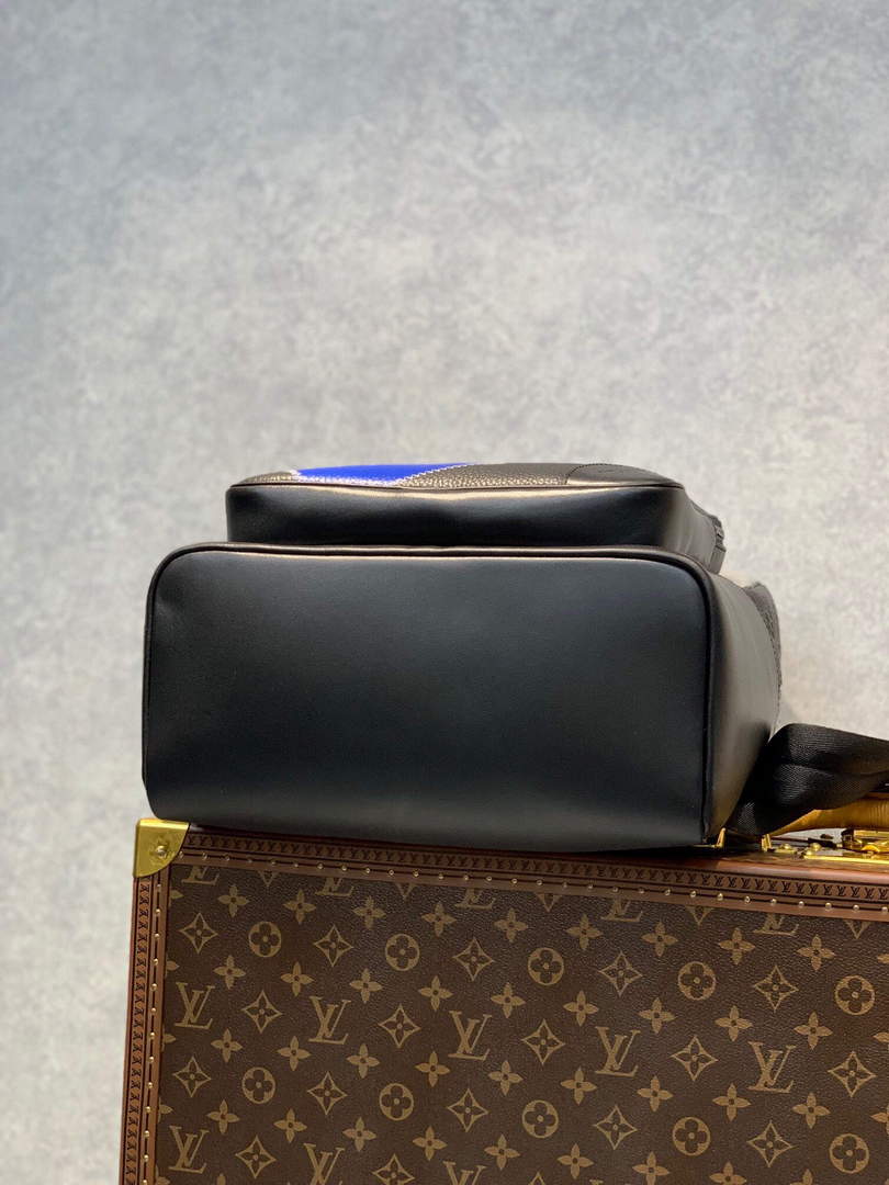 LV M59924 Louis Vuitton Dean Backpack Other Leathers - Default Title - View 4