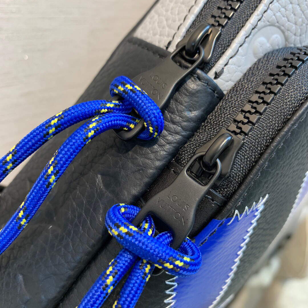 LV M59926 Louis Vuitton Avenue Slingbag Other Leathers - Default Title - View 4