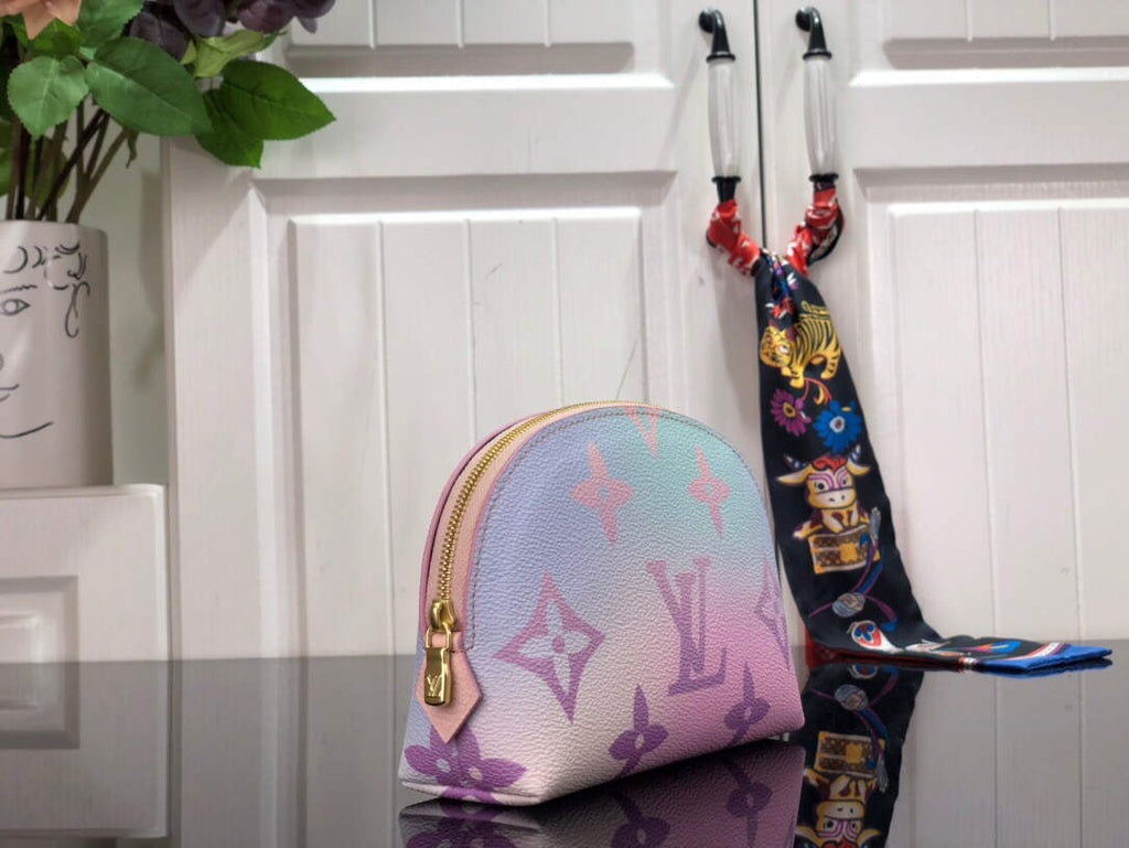 LV M59944 Louis Vuitton Pochette Cosmetique Bag