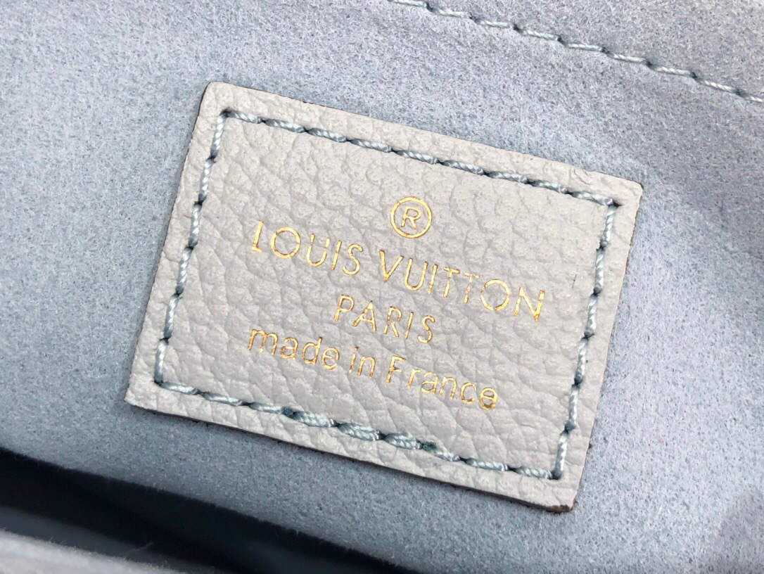 LV M59984 Louis Vuitton Lockme Tender Bleu - Default Title - View 7