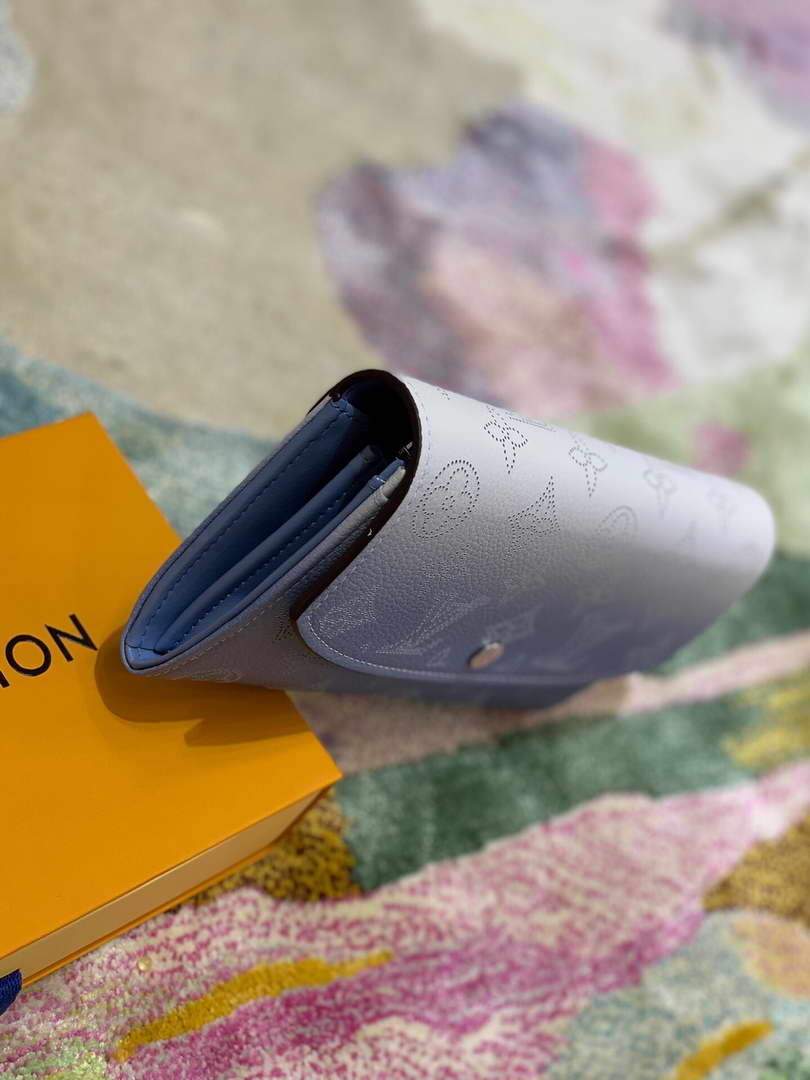 LV M60143 Louis Vuitton Iris Wallet Gradient Blue