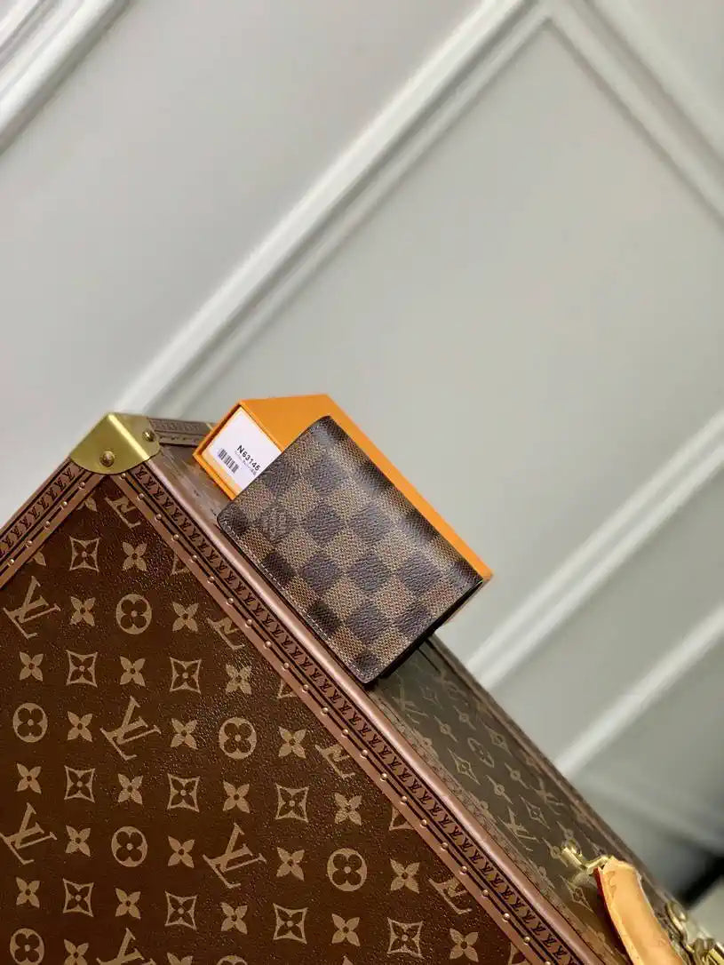 LV M63145 Louis Vuitton Pocket Organizer Damier