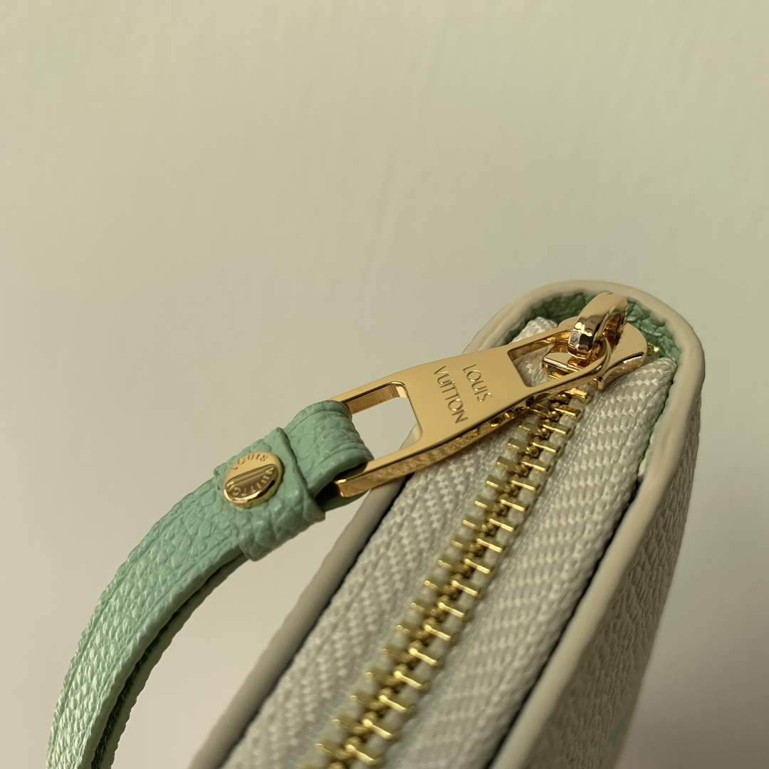 LV M60574 Louis Vuitton Zippy Coin Purse Matcha green