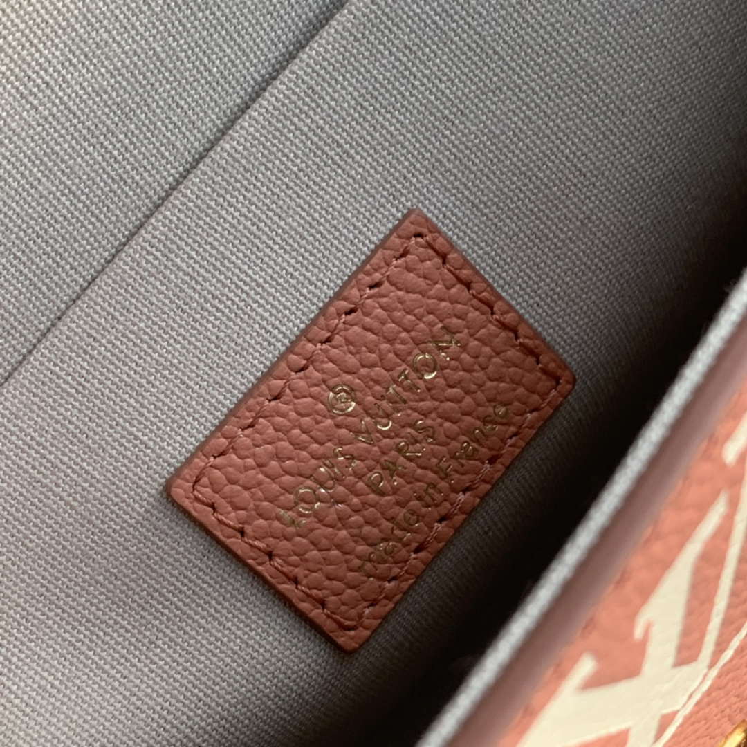 LV M61276 Louis Vuitton Felicie Pochette Bag M61276 Pink Leather
