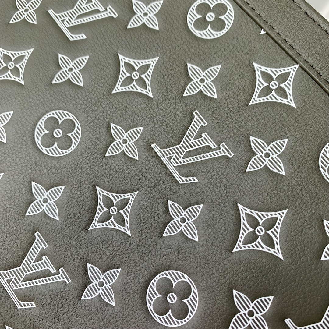 LV M61692 Louis Vuitton Pochette Voyage MM Bag Monogram Green