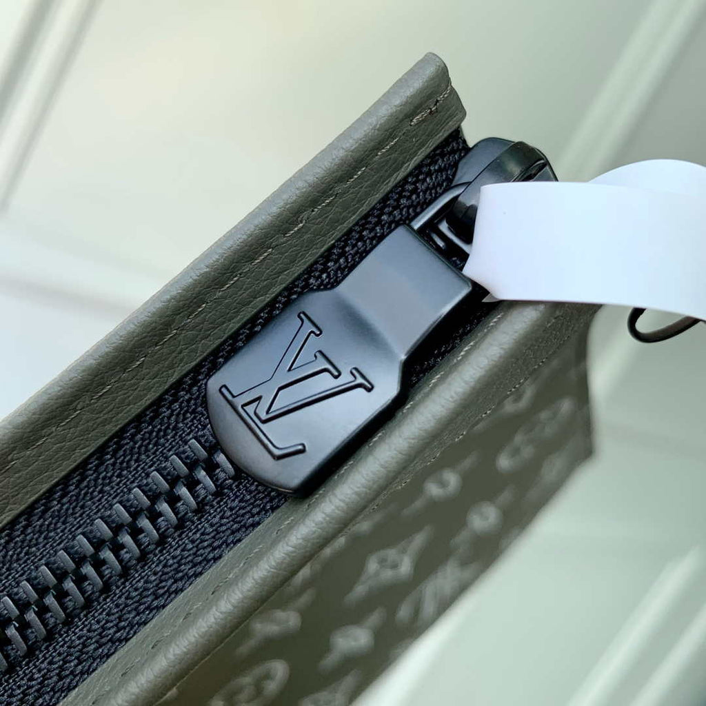LV M61692 Louis Vuitton Pochette Voyage MM Bag Monogram Green