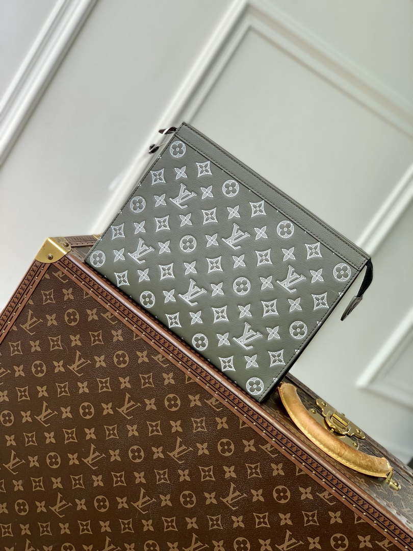 LV M61692 Louis Vuitton Pochette Voyage MM Bag Monogram Green - Default Title - View 1