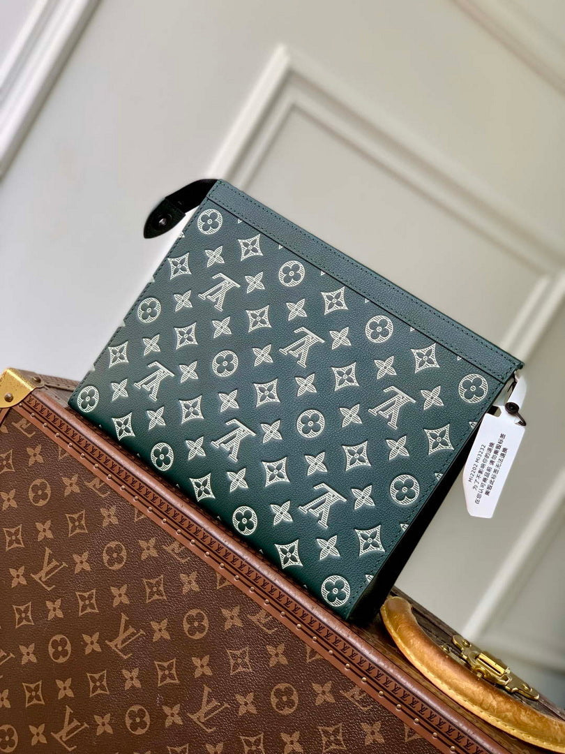 LV M61692 Louis Vuitton Pochette Voyage MM Bag Forest Green