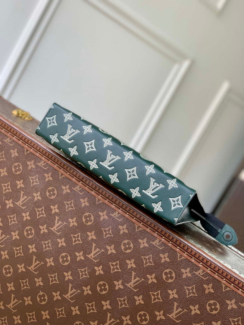 LV M61692 Louis Vuitton Pochette Voyage MM Bag Forest Green