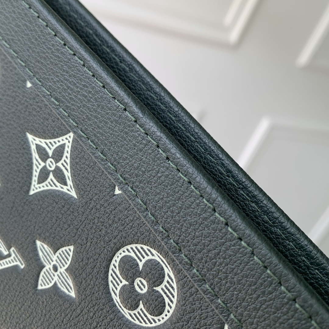 LV M61692 Louis Vuitton Pochette Voyage MM Bag Forest Green