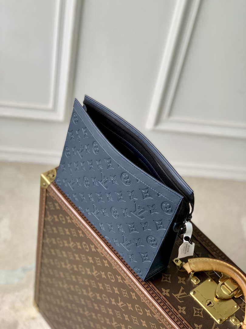 LV M61692 Louis Vuitton Pochette Voyage MM Bag Monogram £Âlue
