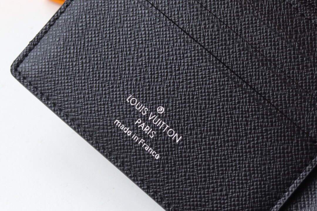 LV M61695 Louis Vuitton Multiple Wallet Monogram Eclipse