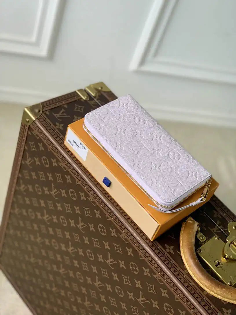 LV M61864 Louis Vuitton Zippy Wallet Misty Purple