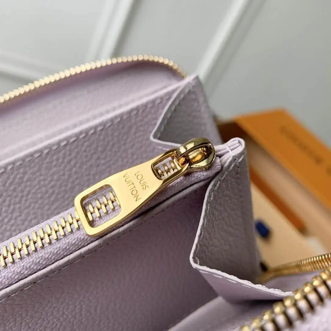 LV M61864 Louis Vuitton Zippy Wallet Misty Purple