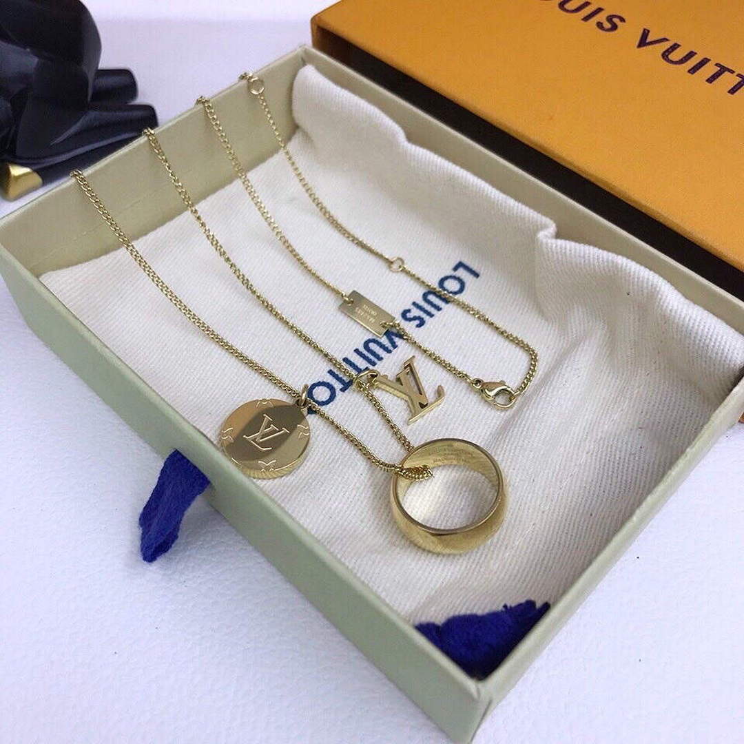 LV M62485 Louis Vuitton Monogram Charms Necklace Gold