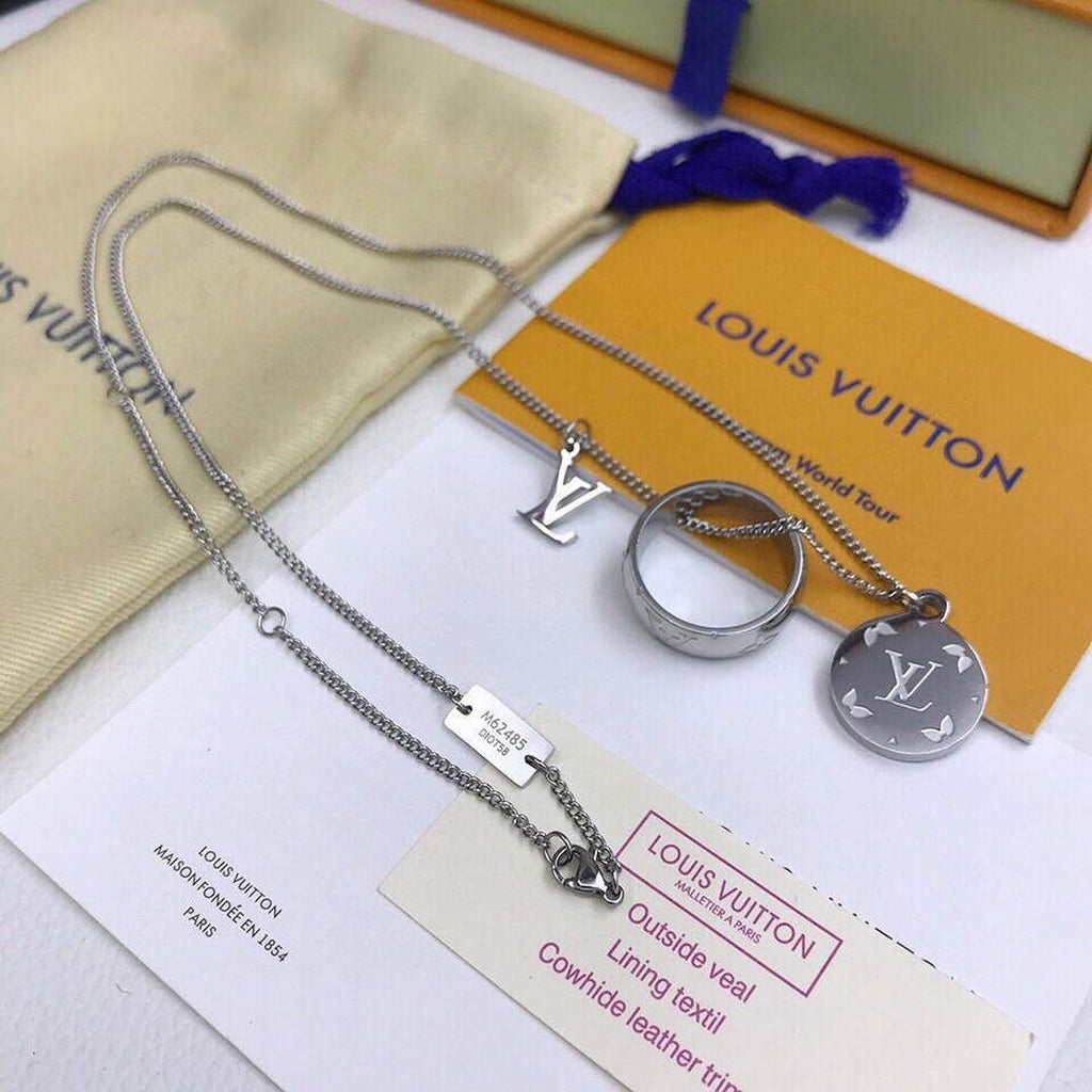 LV M62485 Louis Vuitton Monogram Charms Necklace Silver