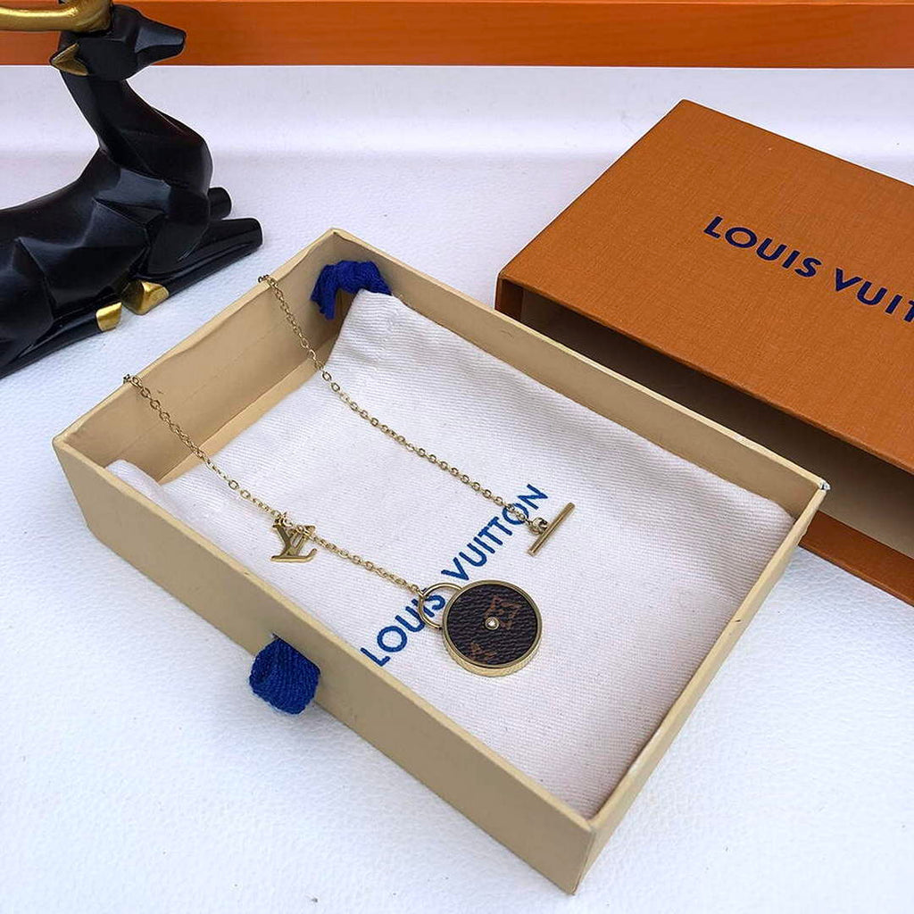 LV M62486 Louis Vuitton Monogram Charms Necklace