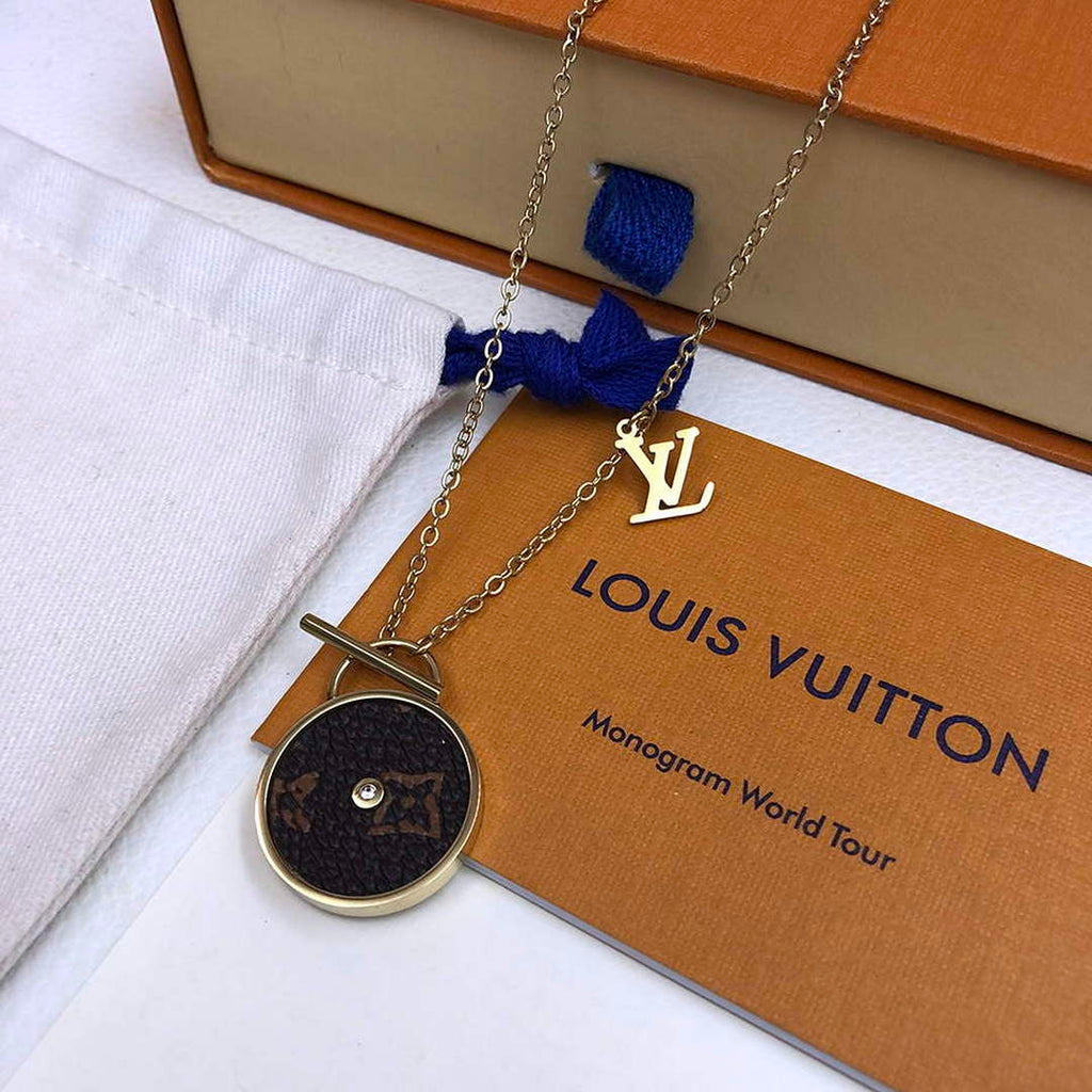 LV M62486 Louis Vuitton Monogram Charms Necklace