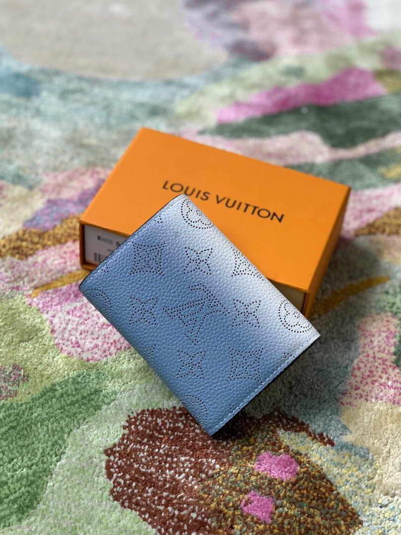 LV M64050 Louis Vuitton Anae Coin Purse Gradient Blue